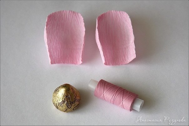 Букет из конфет в корзинке