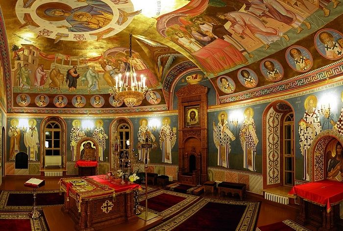 Расположение алтаря