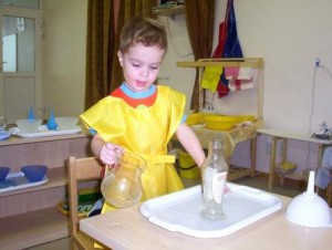 Переливание воды